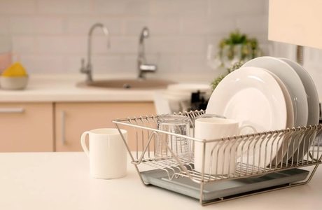 Сушилка для посуды заблестит: топ-средство для чистки от налета и ржавчины