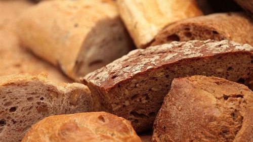 Забудьте о хлебнице: благодаря этому лайфхаку хлеб не будет черстветь неделями