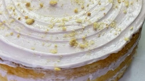 Тает во рту: рецепт нежнейшего торта с йогуртовым кремом