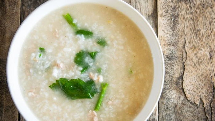 Рисовый суп с консервированным тунцом: быстрый рецепт