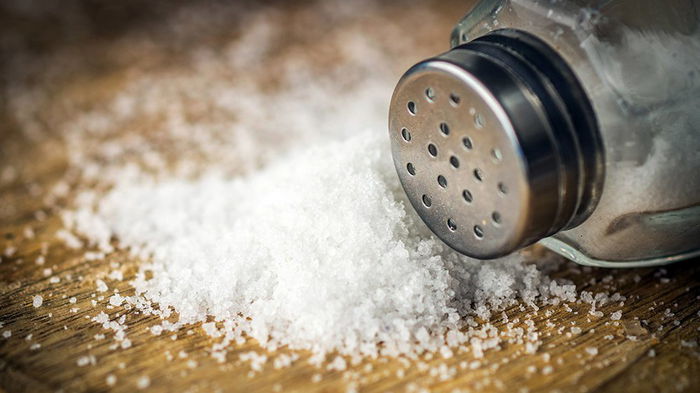 Зависимость от соли: почему это опасно и как уменьшить потребление