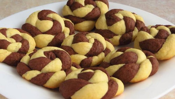 Дети будут в восторге! Простой рецепт приготовления печенья на день Святого Николая