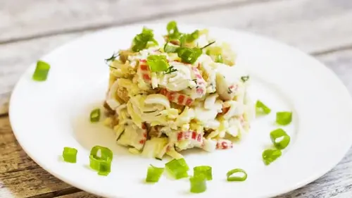 салат Королевский с сухариками