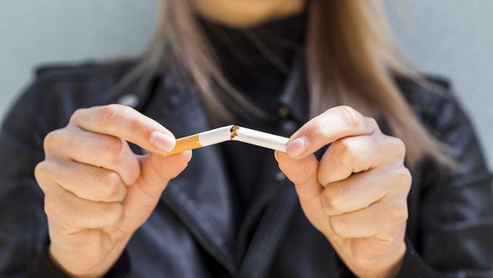 Действительно ли поздно бросать курить при длительной зависимости: врач дала точный ответ