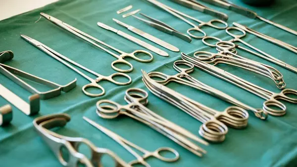 Хирургические инструменты: инновационные технологии и высочайшее мастерство в операционной