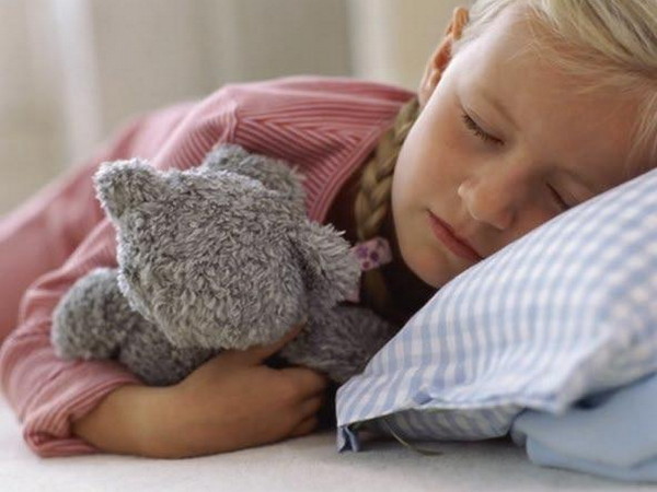 ​Как приучить ребенка засыпать самостоятельно?
