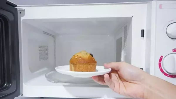 Ванильный торт в чашке: «золотой» рецепт BBC под микроволновку за 5 минут