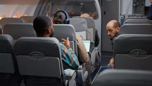 Почему пассажиры должны как можно скорее сесть в самолет: неожиданная причина