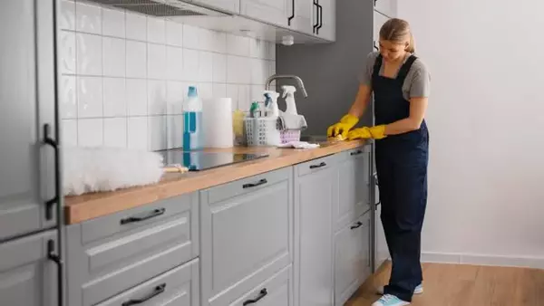 Залог чистоты: как часто нужно чистить разные поверхности на кухне