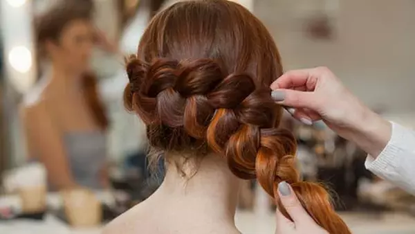 Как заплести необычную косу: лайфхак от блогера