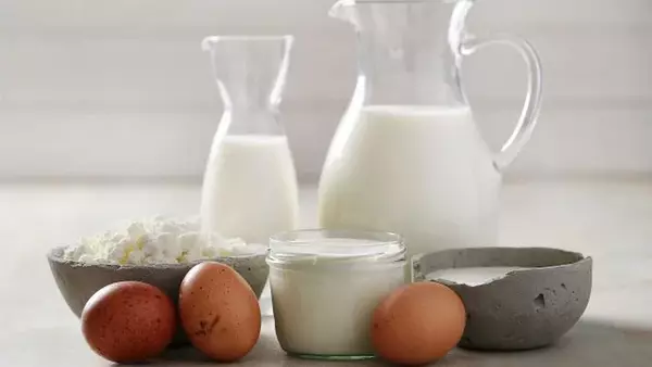 Как сохранить свежесть молочки без холодильника: советы и лайфхаки