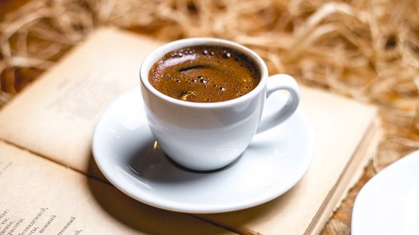 Спасает ли кофе от похмелья: 3 причины, по которым лучше его не п...