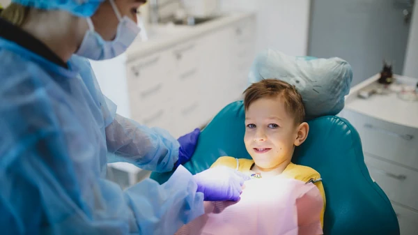 Как выбрать правильную клинику для лечения зубов ребенка?