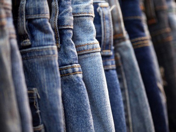 С чем носить и сочетать джинсы?