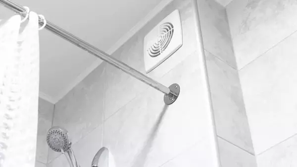 Как почистить вентиляцию в ванной комнате: полезные советы