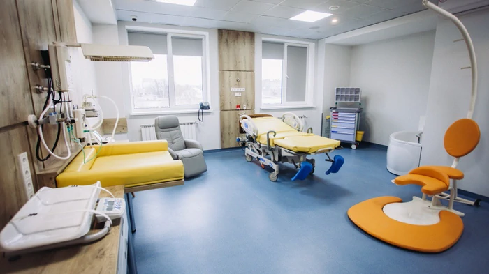 Пологи у пологовому будинку