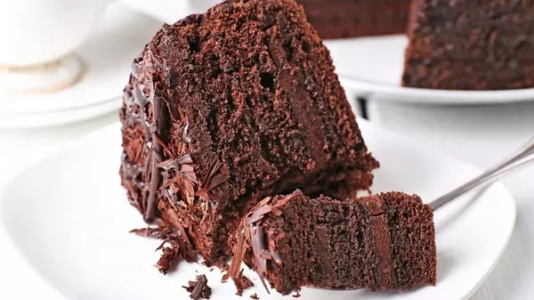 Все смешал – и готово: вкусный и быстрый рецепт шоколадного торта от Мэри Берри