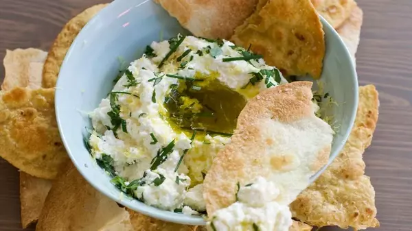 Домашний сыр из миндального молока: оригинальный рецепт