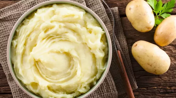 Почему картофель на пюре никогда нельзя перебивать блендером: 4 самые главные причины