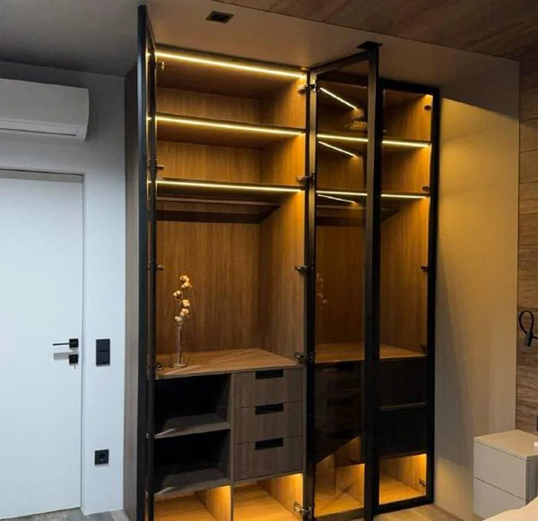 LED-лінійка в інтер'єрі