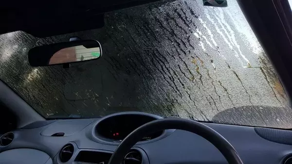 Вода в салоне: как она туда попадает и к чему это может привести