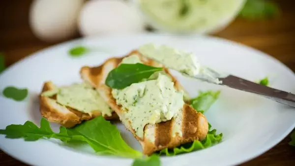 Яично – шпинатный паштет: рецепт полезной закуски