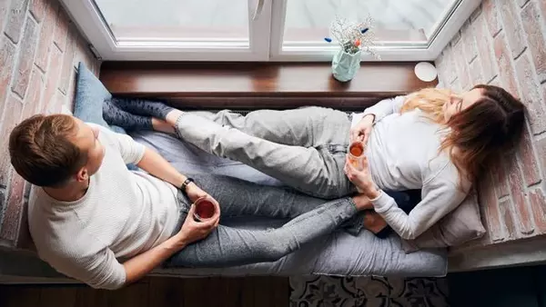 Новые отношения и старые скелеты: когда нужно рассказать партнеру о детях, болезнях и «бывших»