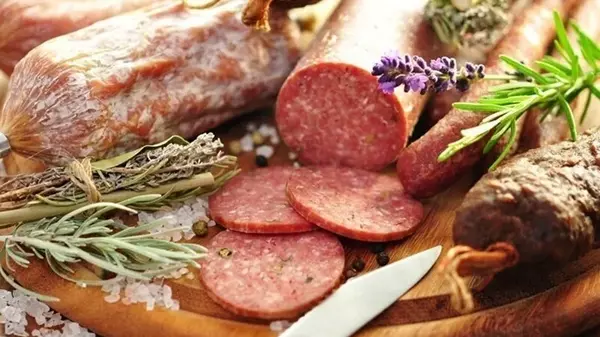 Сервелат или салями: что выбрать и чем отличаются