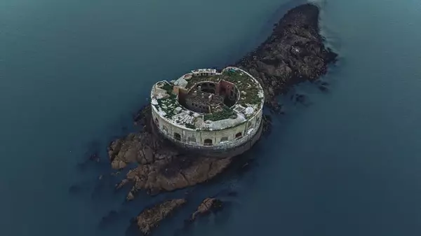 Заброшенный остров со старинным фортом могут открыть для туристов, но есть нюанс