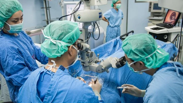 операция по замене хрусталика