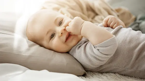 Что делать, если ребенок не фокусирует внимание на предмете: советы педиатра