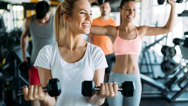 Чем полезен фитнес для женщин
