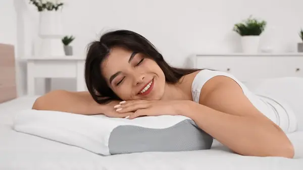 Подушки с памятью формы (Memory Foam): как это работает и для кого они подходят