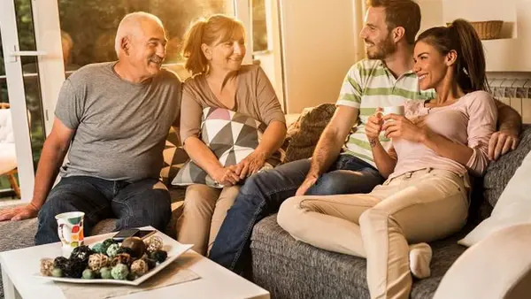 Знакомство с родителями партнера: как понравиться и нужно ли вам это вообще?