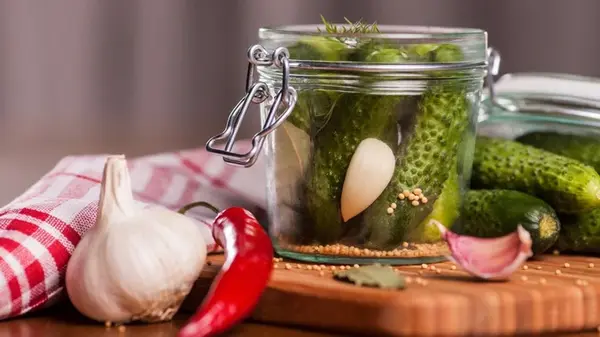 Какие огурцы категорически не подходят для консервации: они только испортят ваши заготовки на зиму