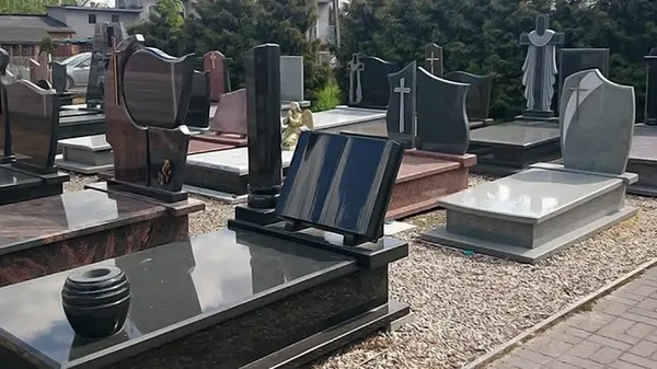 Памятники и их значение в разных религиях