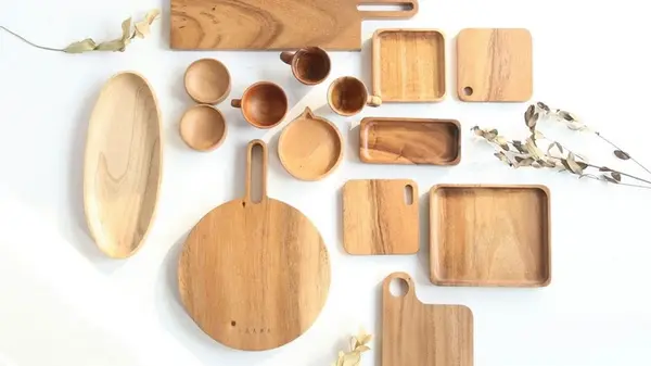 Какие кухонные доски лучше для ежедневного использования: пластиковые или деревянные