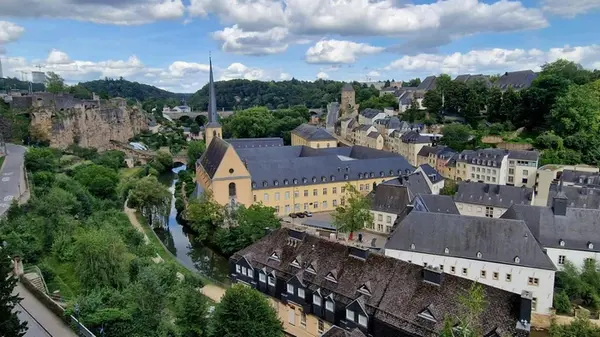Эта страна — самая богатая в мире: ее жители зарабатывают по 6000 евро в месяц