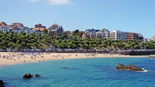 Тихие районы без туристов: названо недооцененное место отдыха в Испании с потрясающими пляжами