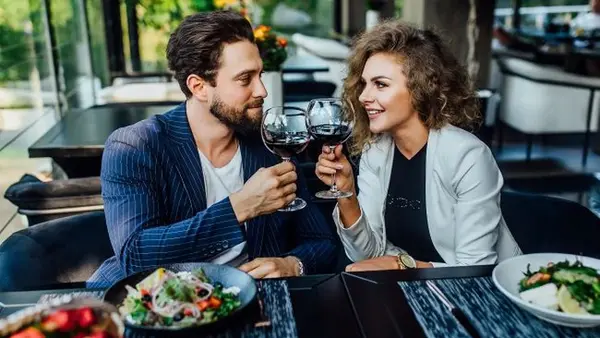 5 продуктов, которые нельзя сочетать с алкоголем: это угробит печень