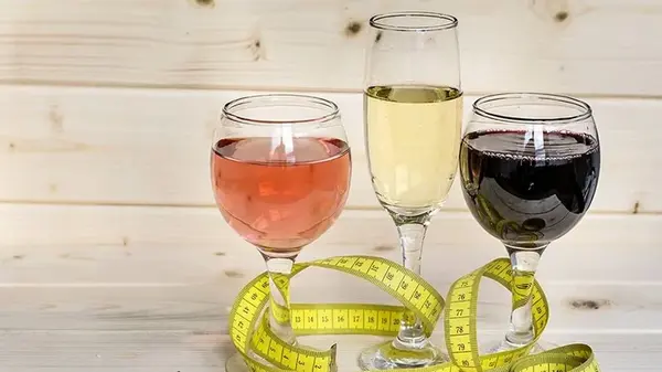 Алкоголь и диета: как пить вино без вреда для фигуры