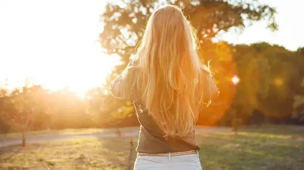 Это может помочь: все, что нужно знать о сыворотках для роста волос