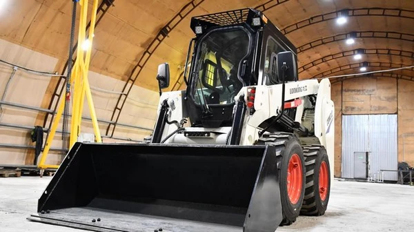 Надежный и мощный мини-погрузчик Lonking CDM312