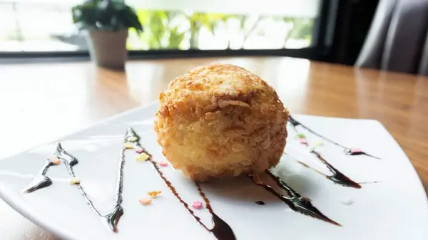 Жареное мороженое: рецепт оригинального десерта