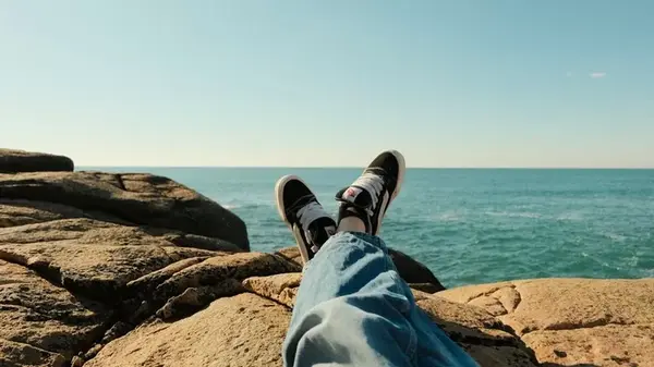 Почему отпуск — это не прихоть, а медицинская необходимость: рассказывает врач