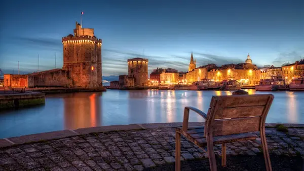 Отпуск в сентябре: названы восемь прекрасных мест, где тепло в начале осени