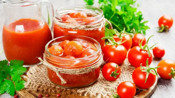 Маринованные помидоры в пряной заправке: интересный рецепт