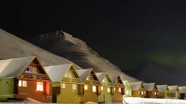 Названы 11 странных и опасных природных явлений, которые испортят ваш отпуск