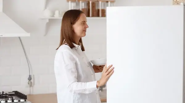 Просто сдвиньте холодильник — и будете платить вдвое меньше за свет: полезный лайфхак