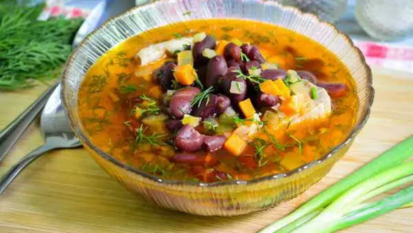 Капустный суп с фасолью: рецепт питательного блюда